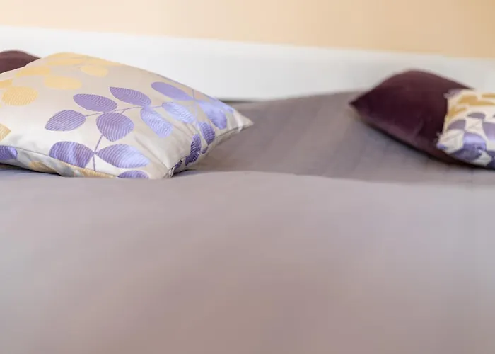 Victus Apartamenty, Valentine 索波特