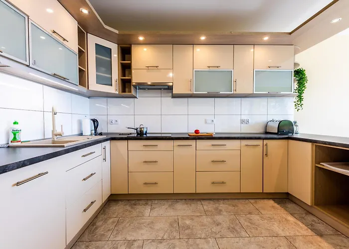 Victus Apartamenty, Valentine 索波特